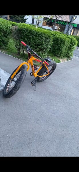 Bicicleta fat bik cu frana pe disc,